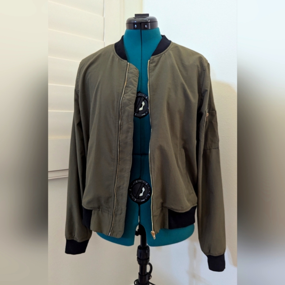 Harlowe & Graham Bomber Jacket | Small